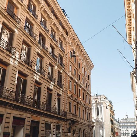 Tritone Luxury Suites Fontana Di Trevi Rome Exterior photo